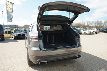 Porsche Cayenne - 8