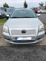 Toyota Avensis Diesel (EZ 2005) - Toyota Avensis aus 2005 mit Diesel-Antrieb