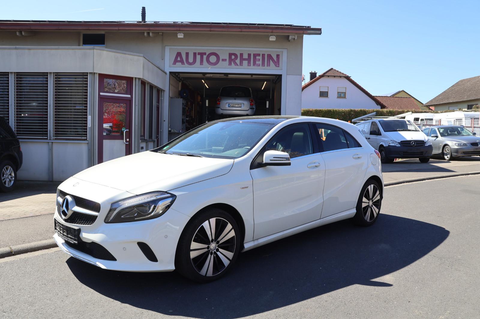 Mercedes-Benz A 180 BlueEff Pano Navi Nappa LED mecon. TÜV Neu