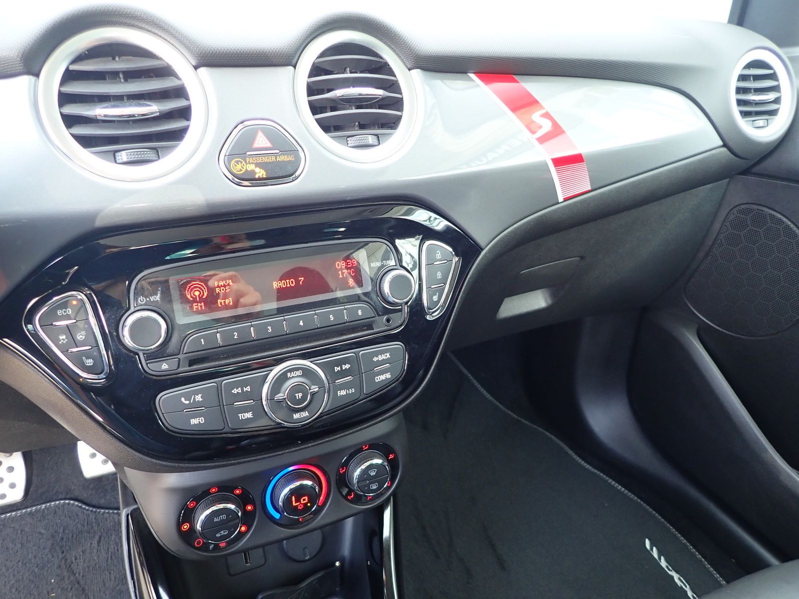 Fahrzeugabbildung Opel Adam S Turbo,Recaro,Leder,SHZ,PDC