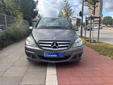Mercedes-Benz B 150 B -Klasse B 150 + Guter Zustand - gebrauchte Mercedes-Benz B 150 aus dem Jahr 2009