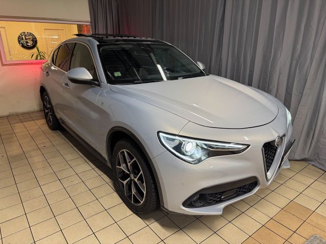 Alfa Romeo Stelvio Lusso Ti Q4 MY21 "Bianco Lunare"