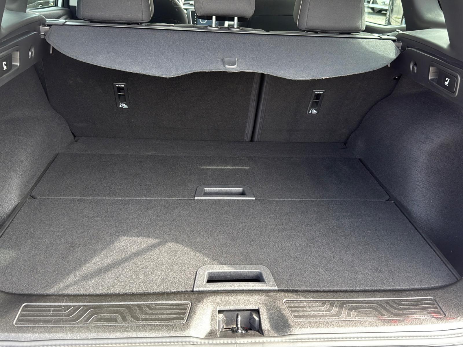 Car Image 25