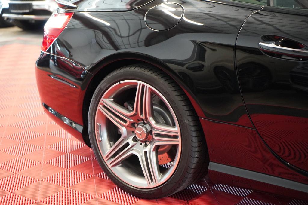 Mercedes-Benz SL 63 AMG