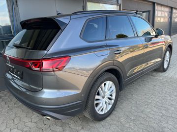 Volkswagen Touareg - 5