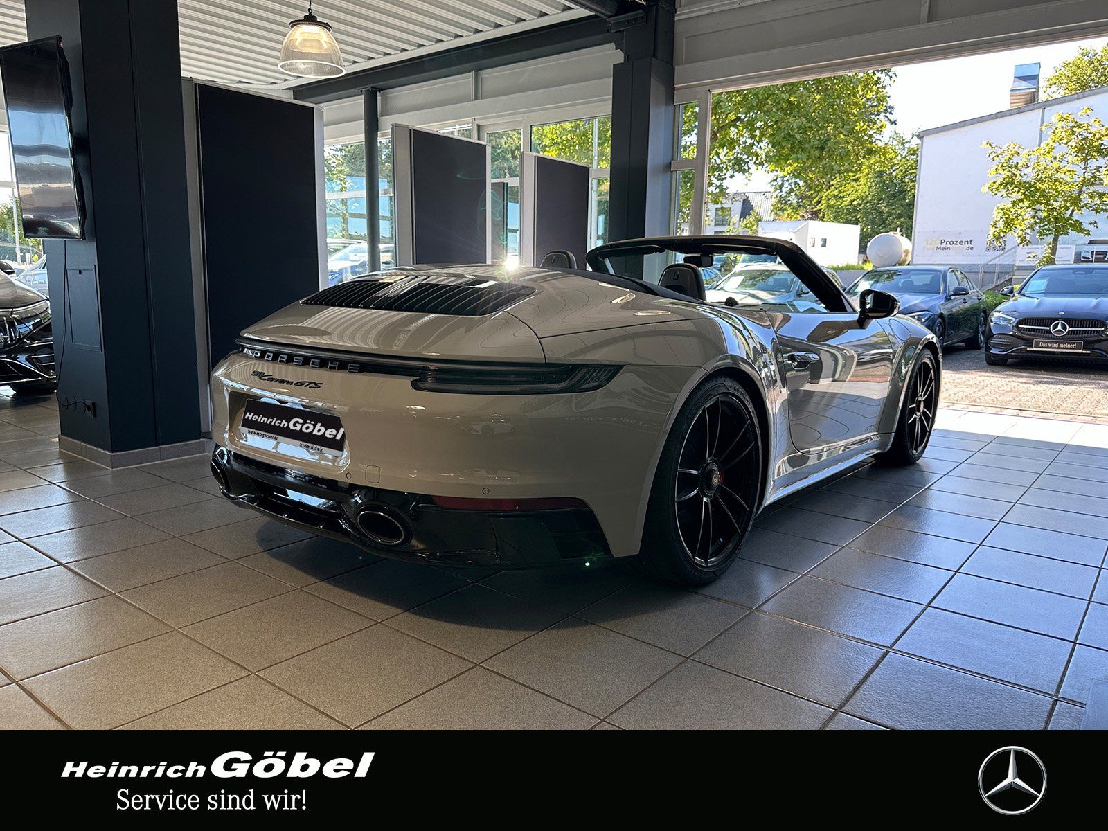 Fahrzeugabbildung Porsche 911 Carrera GTS Liftsystem, Hinterachslenkung