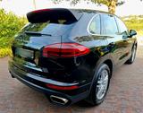 Porsche Cayenne Diesel - - Porsche Cayenne mit Diesel-Antrieb