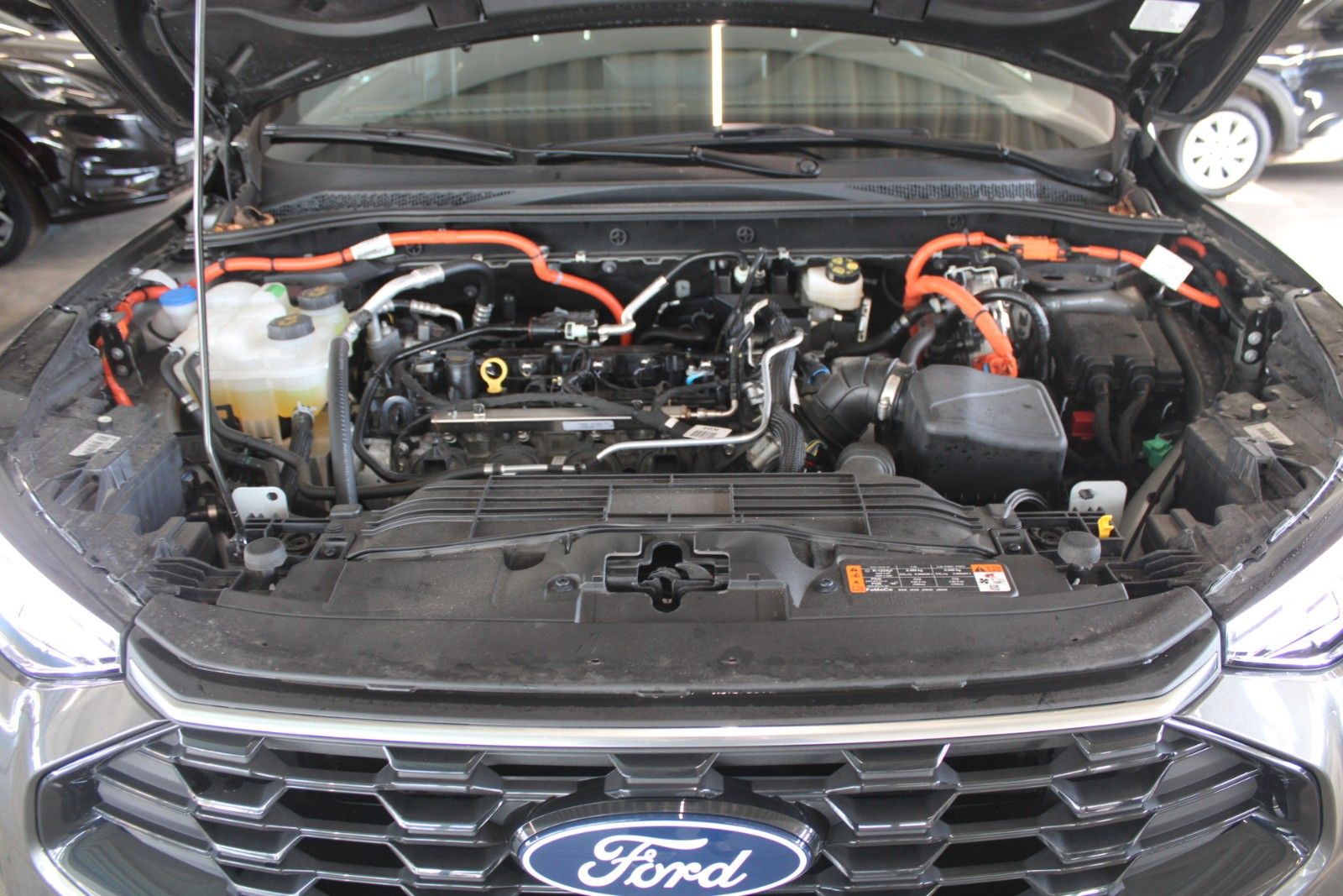 Fahrzeugabbildung Ford Kuga PHEV ST-Line GJR LED Cam WinterPaket uvm