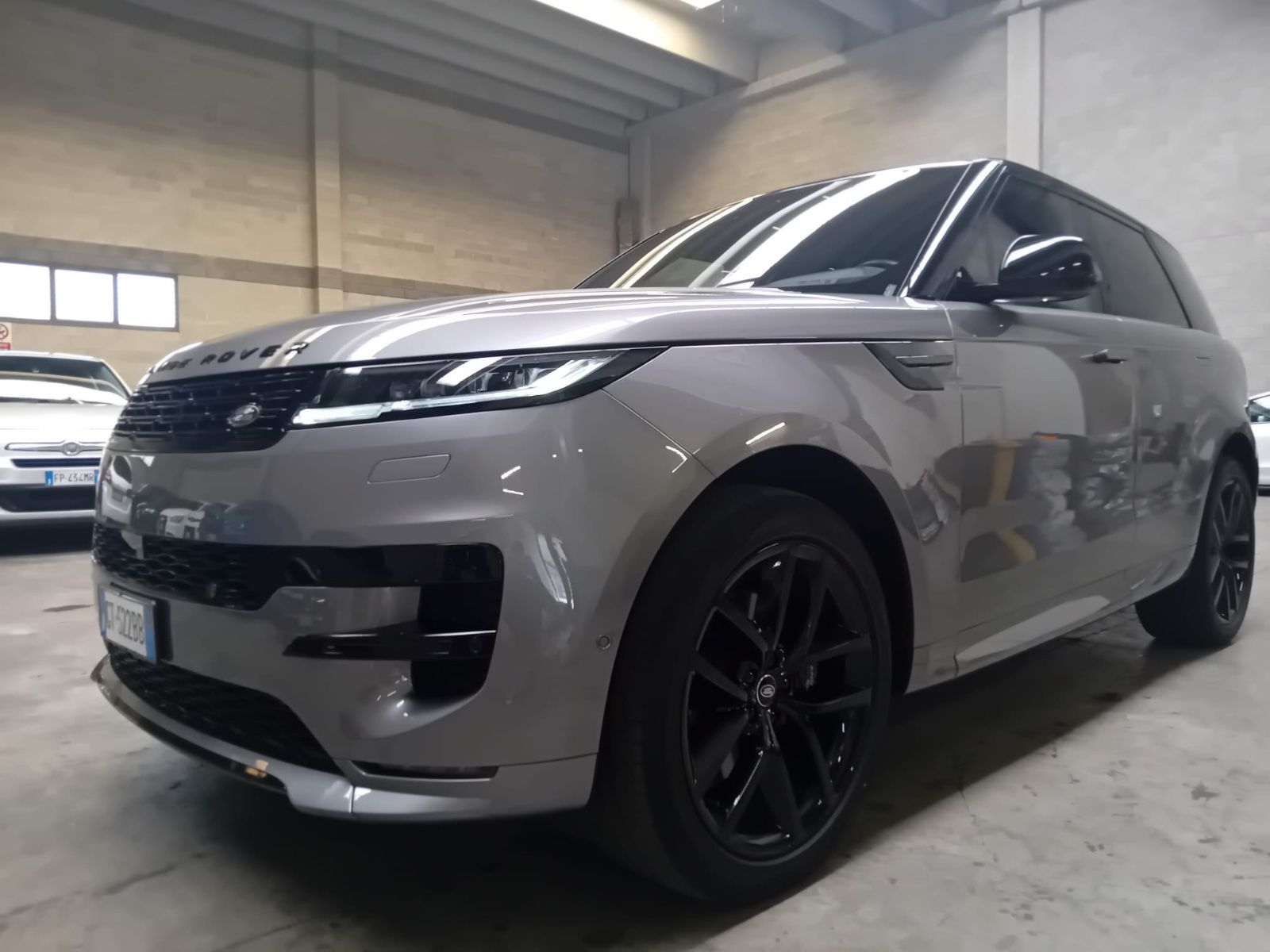 Land Rover Range Rover Sport 3.0 D300 MHEV AWD DYNAMIC SE