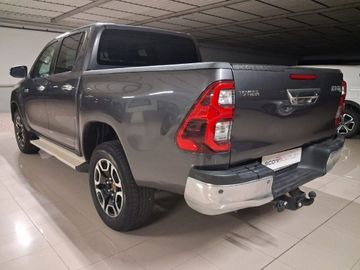 Toyota Hilux - 3