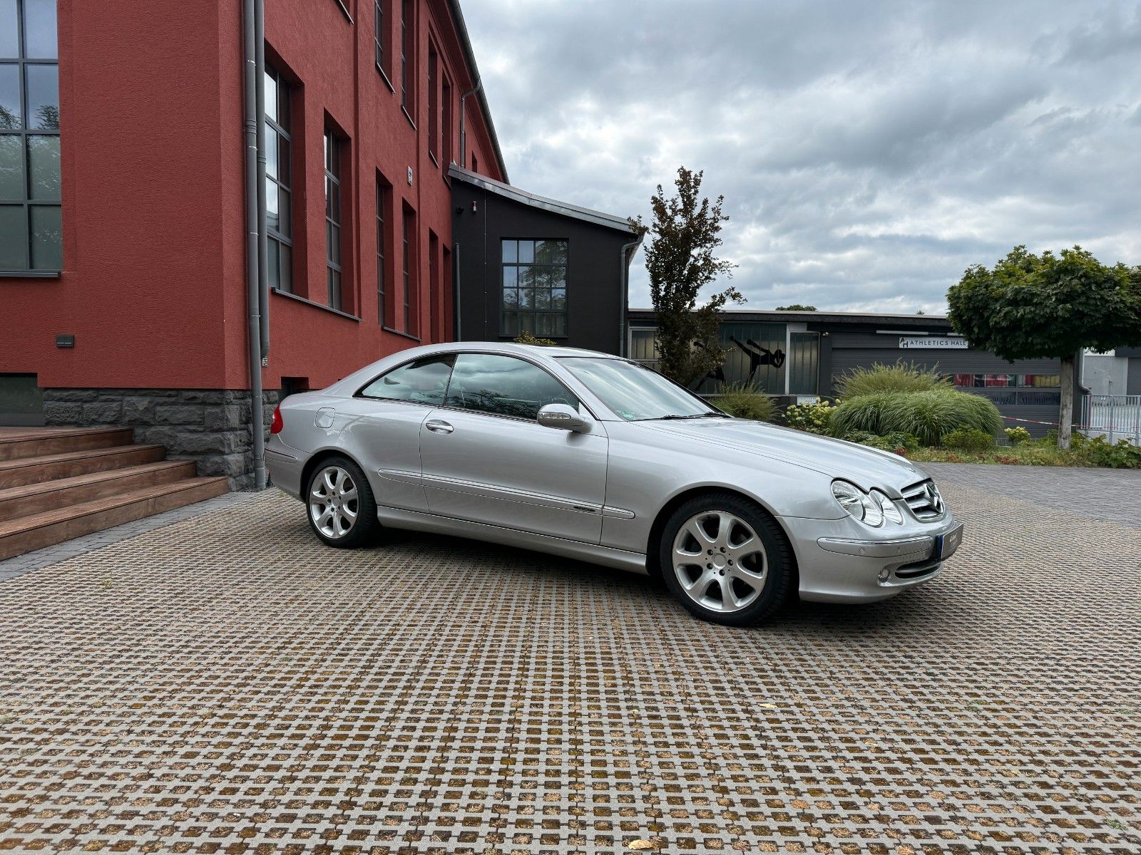 Fahrzeugabbildung Mercedes-Benz CLK 320