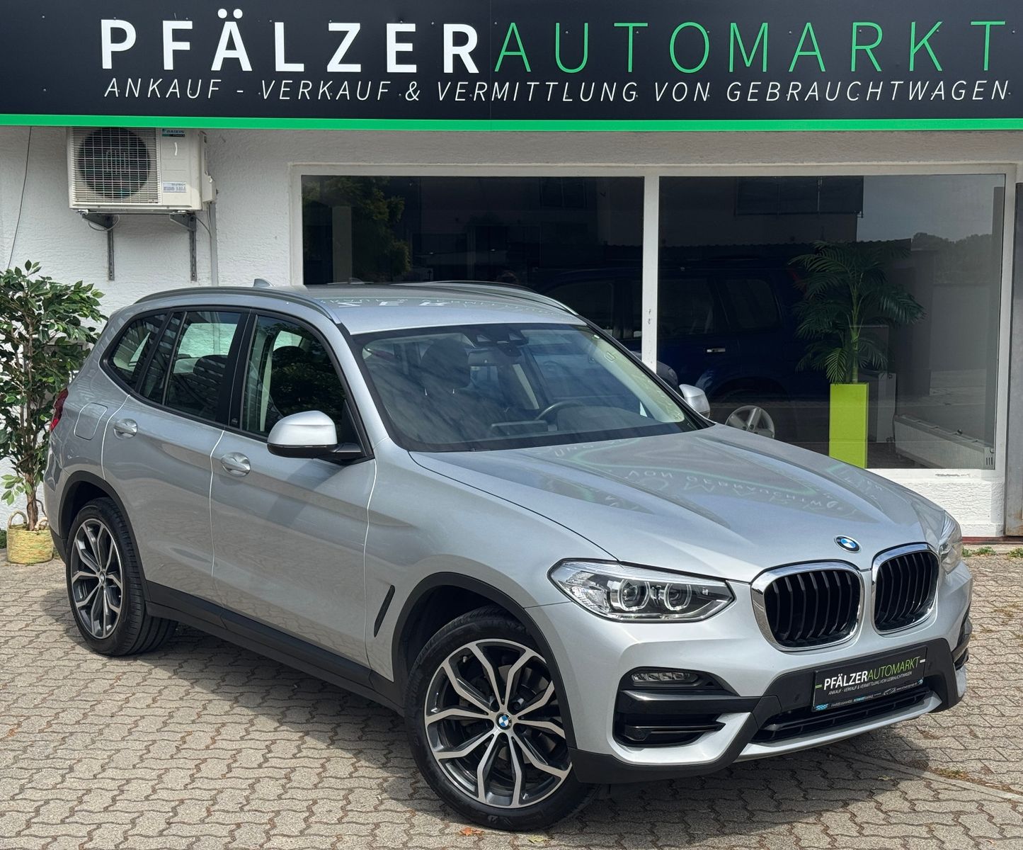 BMW X3 xDrive 20 d Advantage 190 PS LED NAVI 4X4