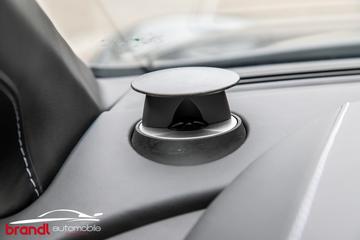 2011 Aston Martin DBS — миниатюра 22