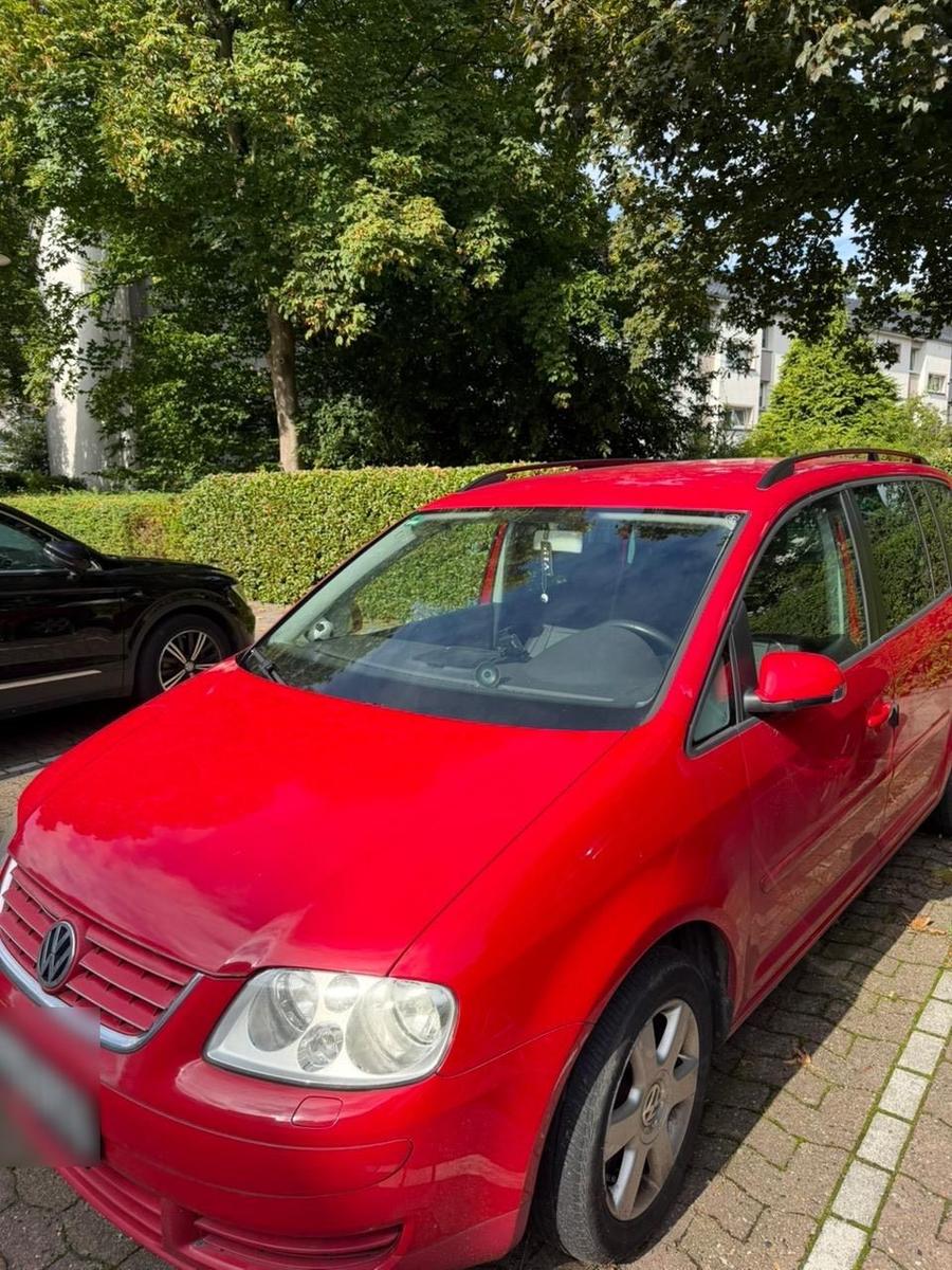 Volkswagen Golf 2006 — interior