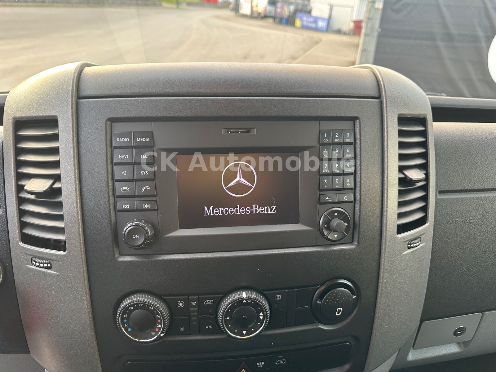 Fahrzeugabbildung Mercedes-Benz Sprinter II Pritsche/Plane 516CDI/Navi/Klima/AHK