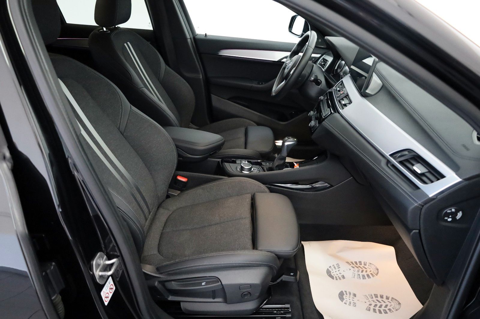 Fahrzeugabbildung BMW X2 xDrive25e M Sport,T.Leder,Navi,LED,Kamera,H&K