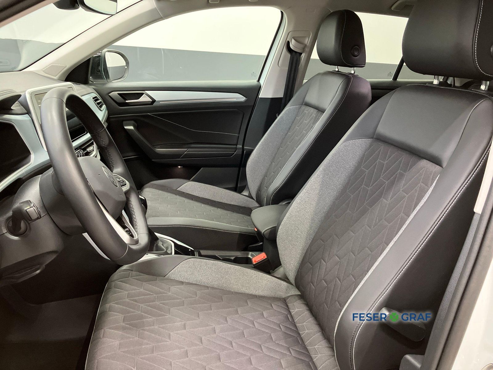 Volkswagen T-Roc - Bild 9