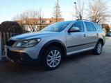 Skoda Octavia 2.0 TDI 4x4 Scout Combi  - Skoda Octavia aus 2010: Scout