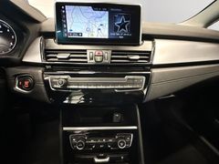 BMW 218 Gran Tourer  Advantage Navi PDC HUD LED AHK