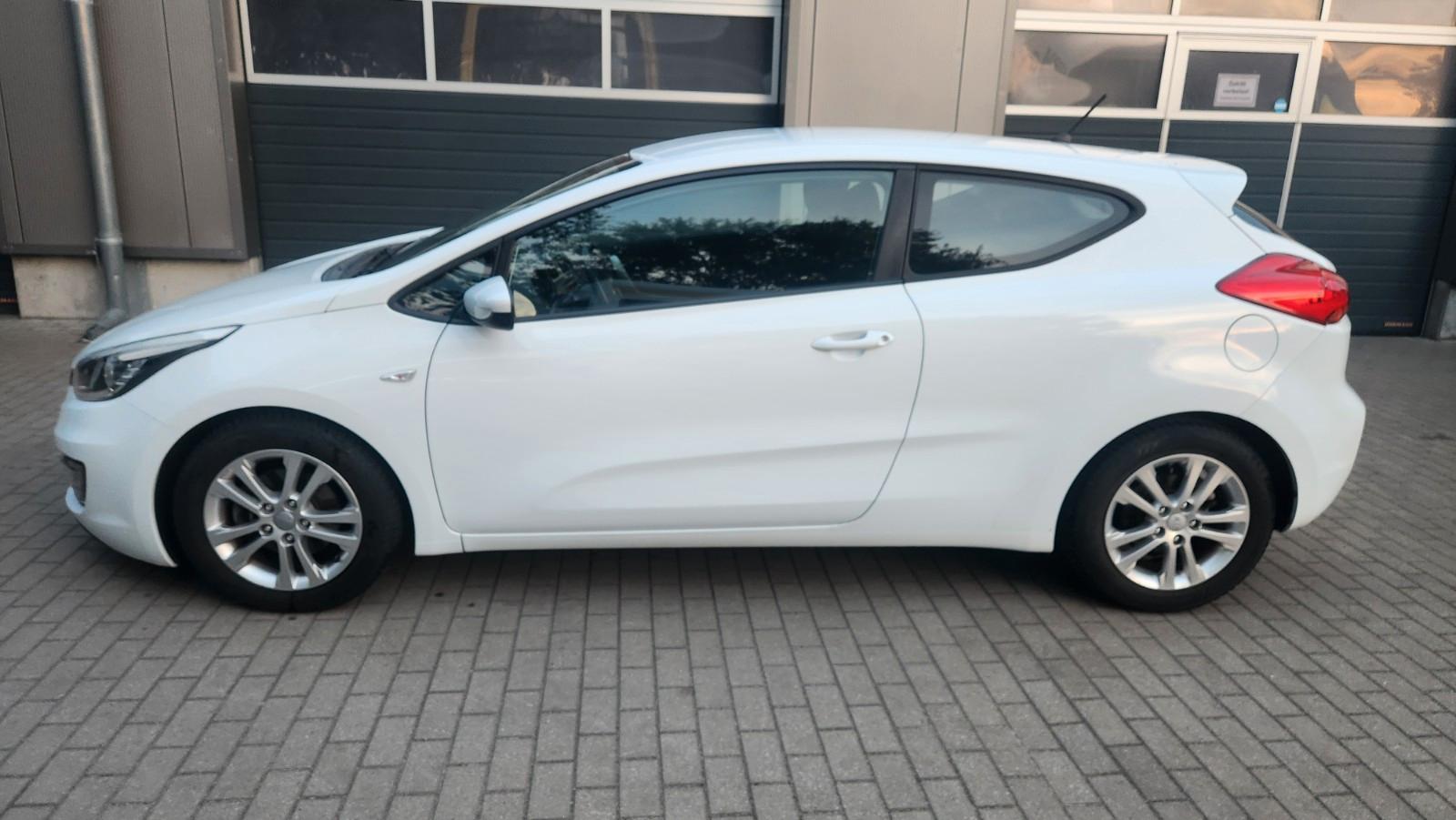 Kia ProCeed Edition 7*Emotion-Paket*HU/AU neu*1.Hand