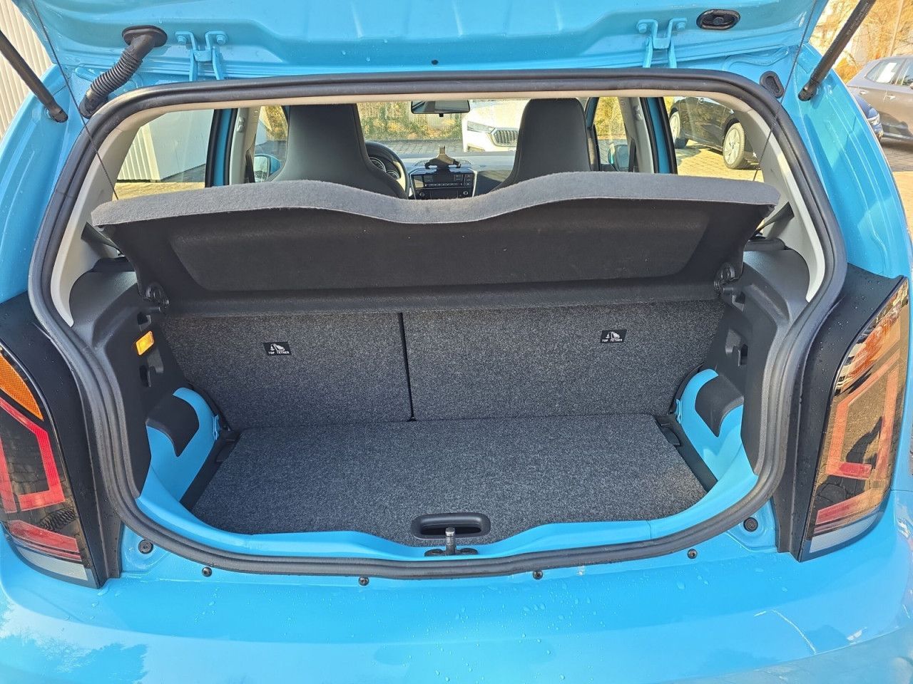 Fahrzeugabbildung Volkswagen e-up! move E 61 E1F