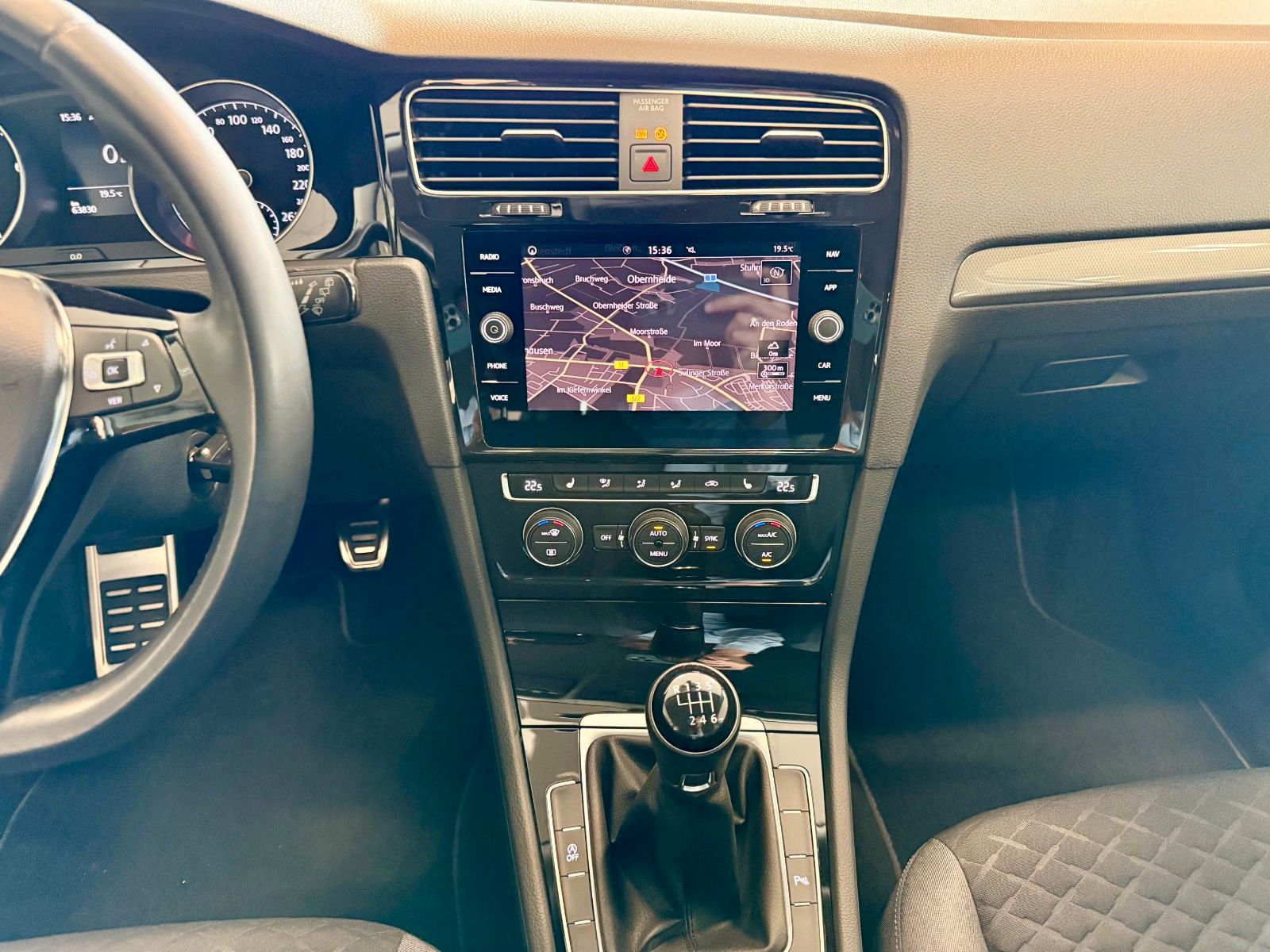 Fahrzeugabbildung Volkswagen Golf VII 1.0 Join Navi / LM-Felgen