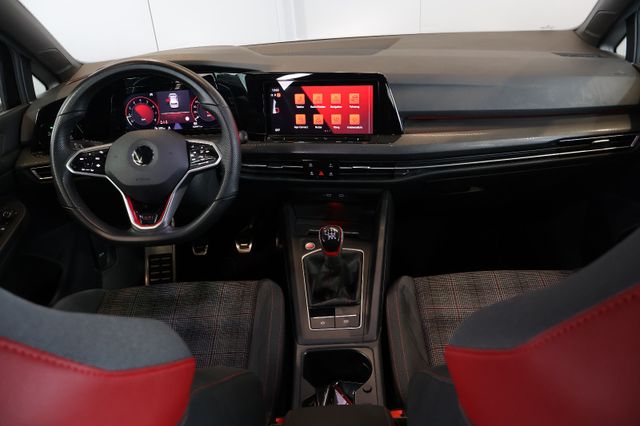 Volkswagen Golf VIII GTI 2.0 TSI AID+LED+CARPLAY+AMBIENT
