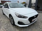 Hyundai i30 Limousine YES!/NAVI/KAMERA/APPLE CAR/ANDROID