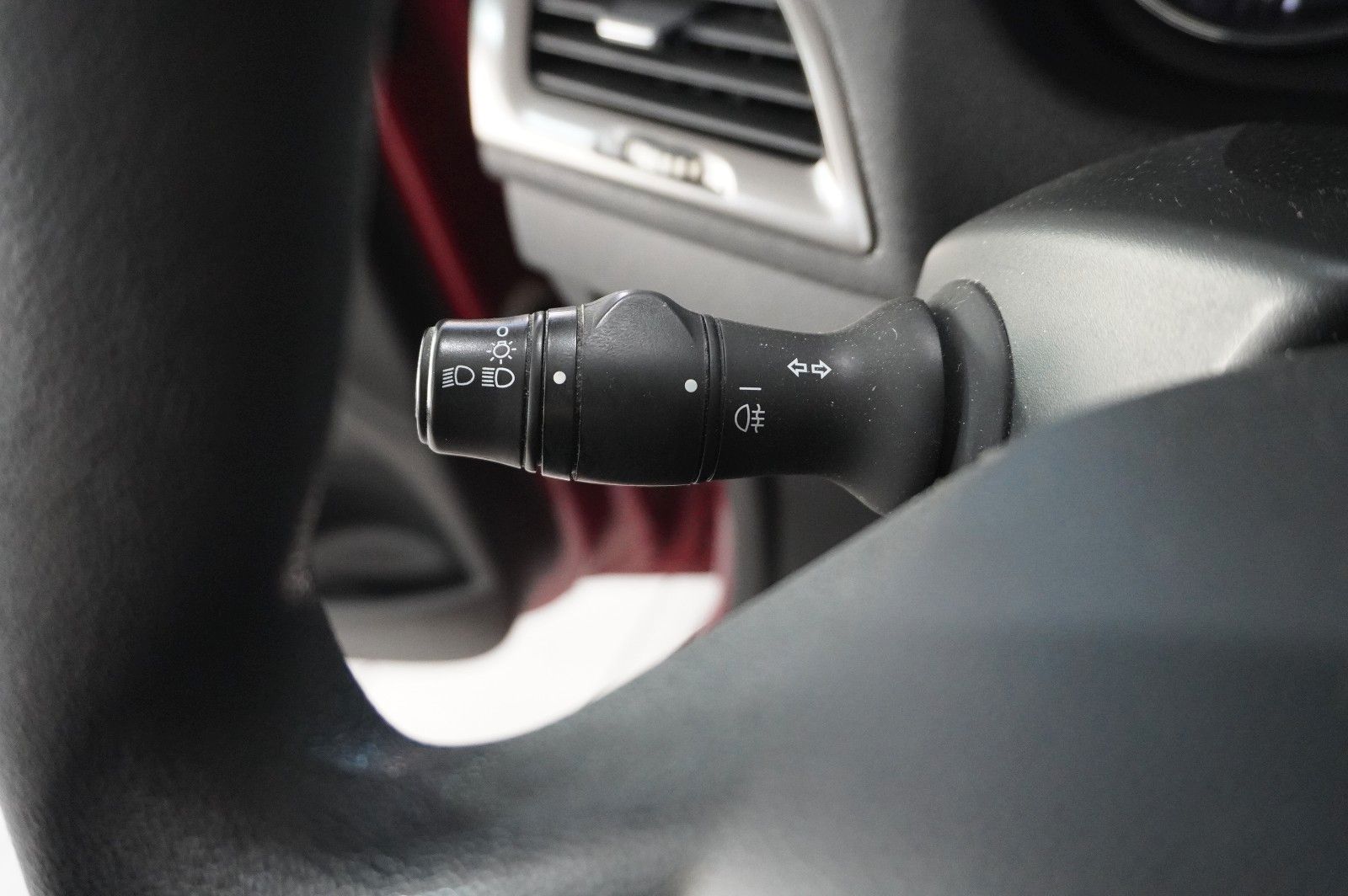 Fahrzeugabbildung Renault Megane Grandtour 1.6 AUTHEN. KLIMA/PDC/NEBEL/AHK