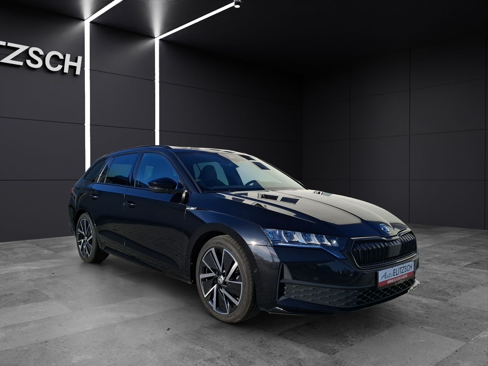 Fahrzeugabbildung SKODA Octavia Combi TDI Sportline DSG LED Navi HUD VC