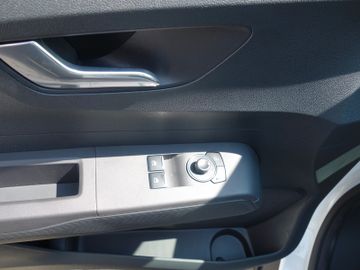 Bild 16 Ford Tourneo Courier 1.0 EcoBoost 92 kW Trend