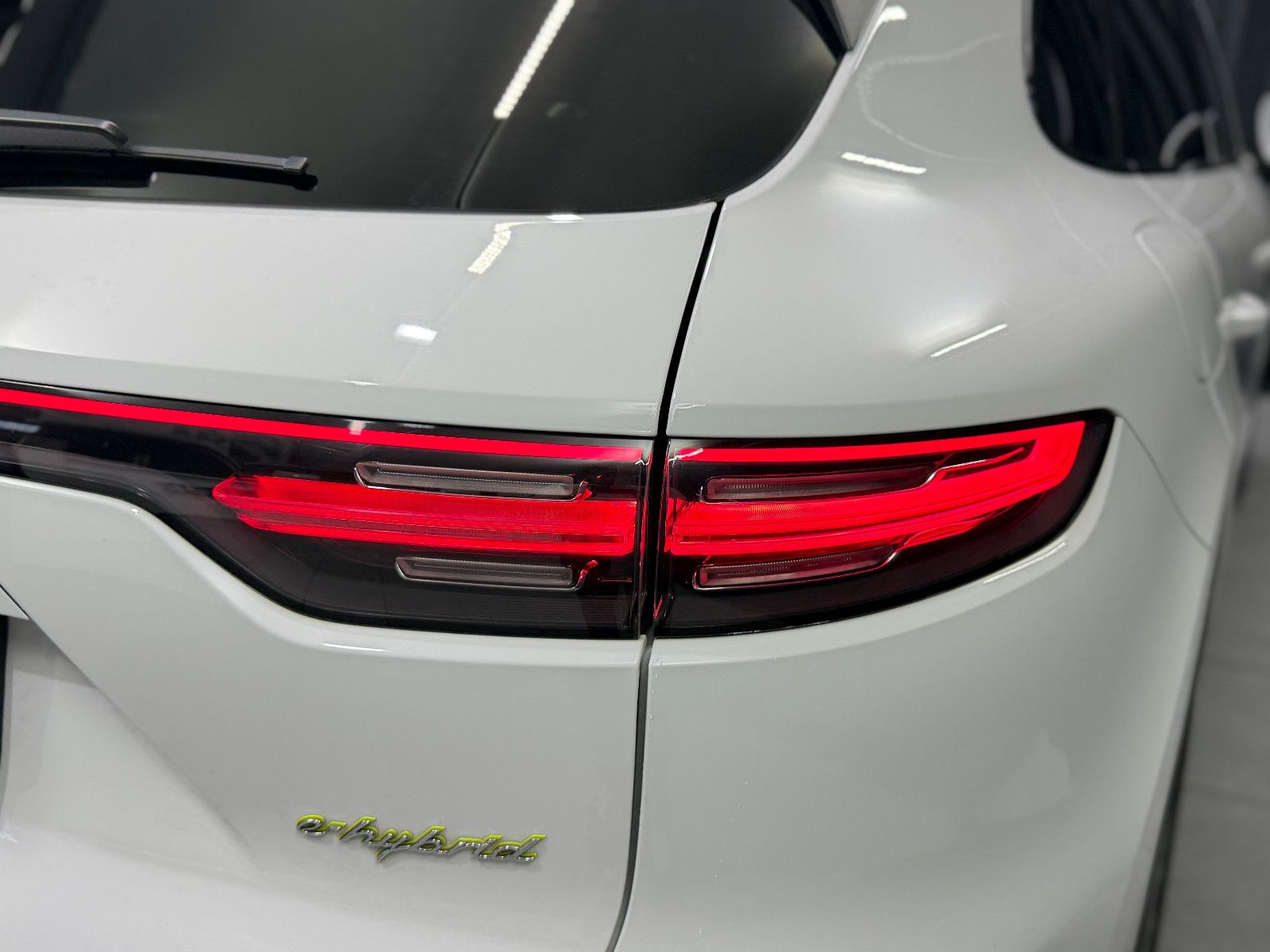 Fahrzeugabbildung Porsche Cayenne E-Hybrid|PANORAMA|SPORT-CHRONO|ACC