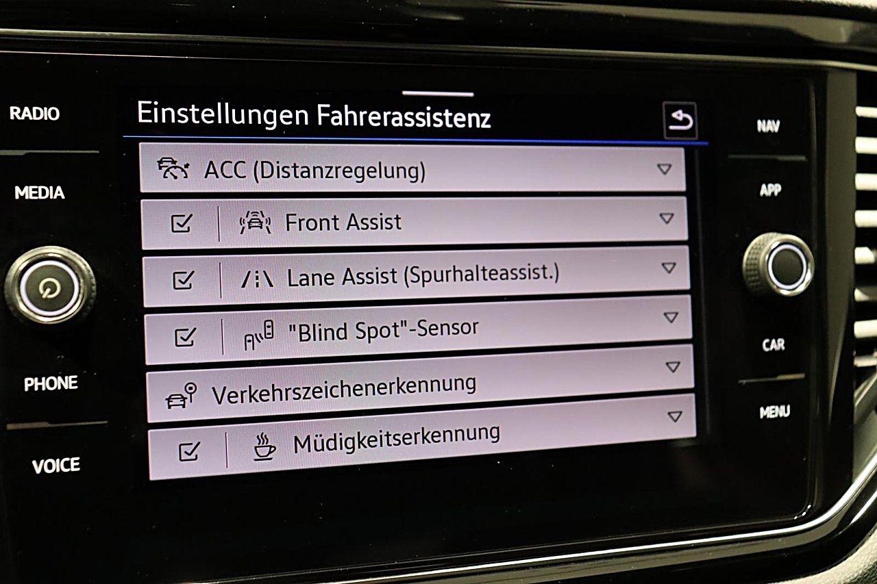 Volkswagen T-Roc - Bild 11