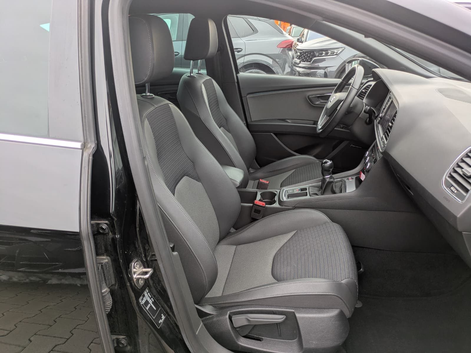 Fahrzeugabbildung SEAT Leon 1.4 TSI Xcellence LED*TEMP*PDC*APP*SOUND