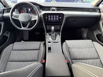 Volkswagen Passat Variant - 11