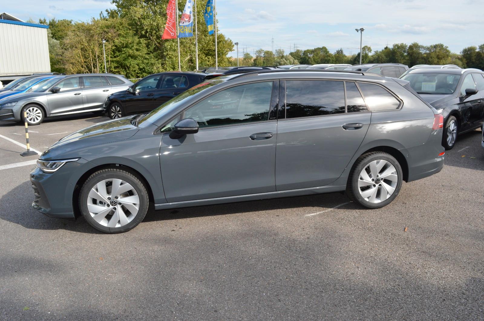 Volkswagen Golf 1.5 eTSI OPF 110kW DSG Life Variant