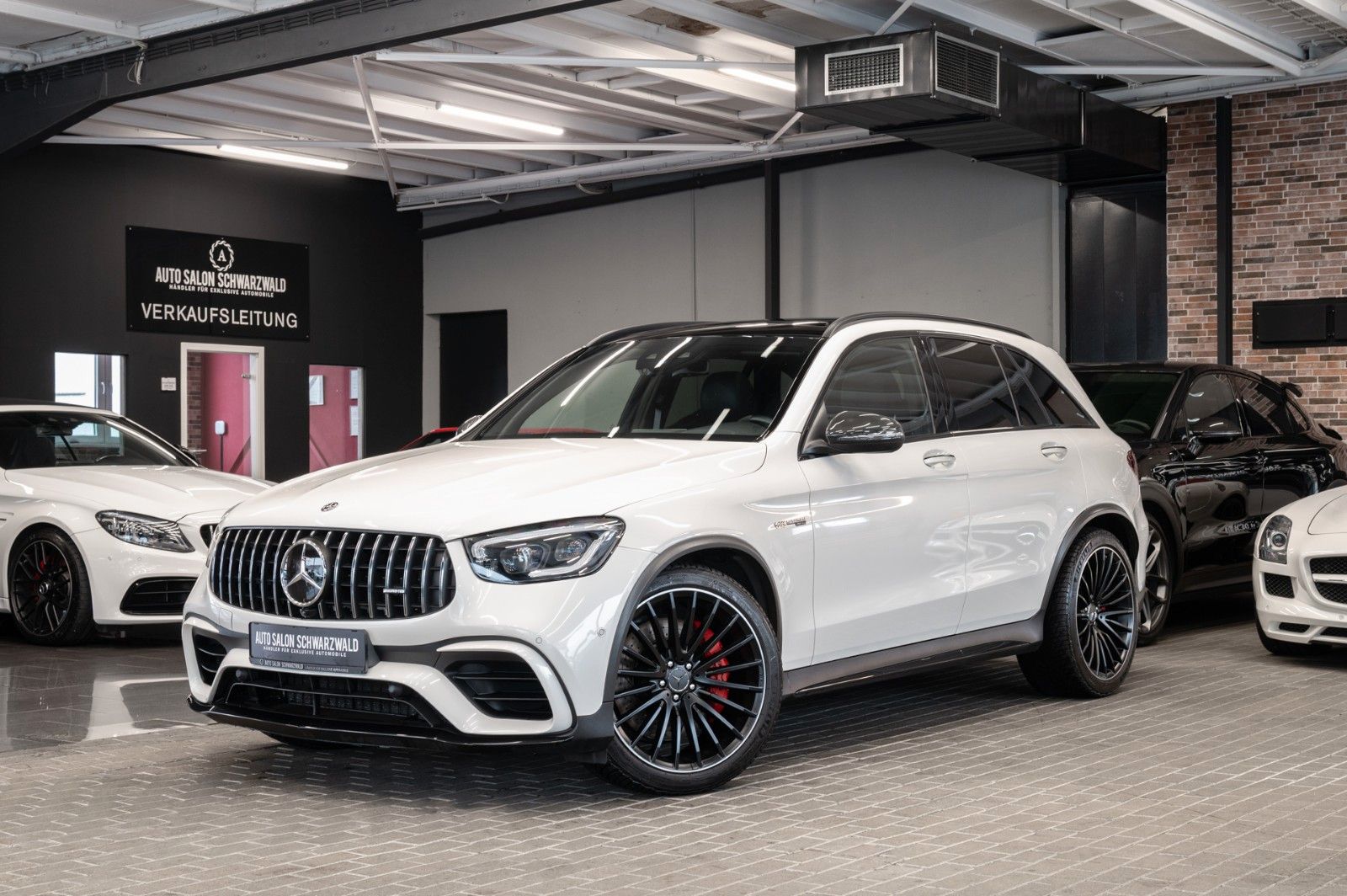 MERCEDES-BENZ GLC 63S AMG 4M|AMG PERF.AGA|CARBON|PANO