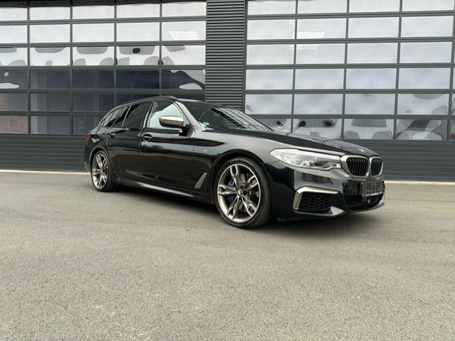 BMW M550 Baureihe 5 Touring M550 d xDrive *TOP*VOLL*