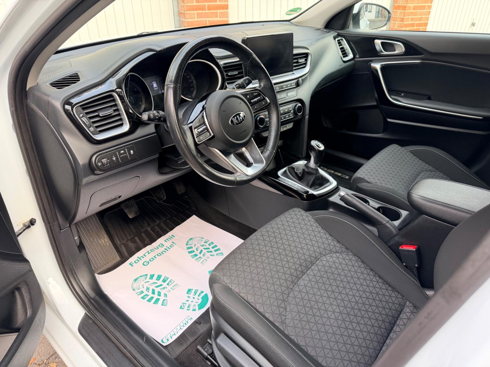 Kia KIA Ceed Vision*Klima*Kam*Navi*SHZ*AHK*Tüv-Neu*
