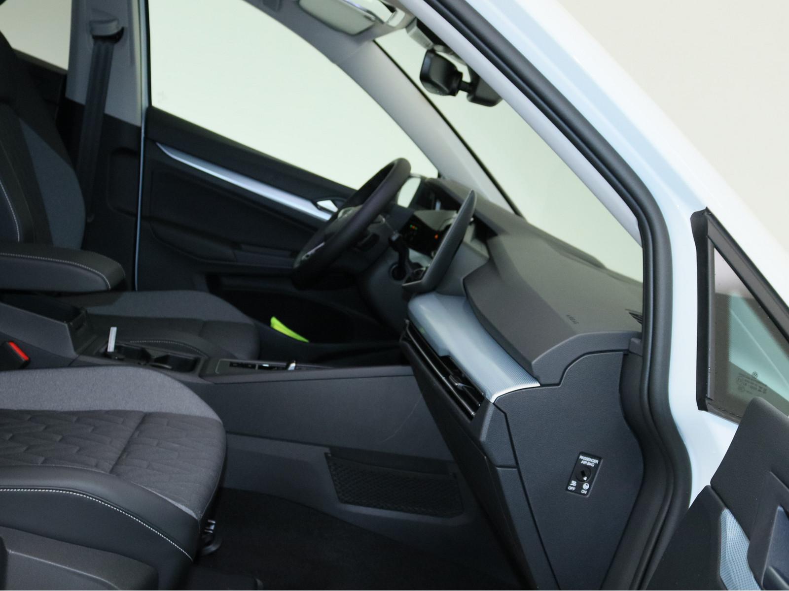 Volkswagen Golf VIII 1.5 eTSI Energy ACC NAVI KAMERA SHZ, миниатюра 7