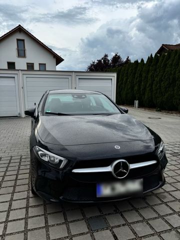 MERCEDES-BENZ Mercedes-Benz A 250 e