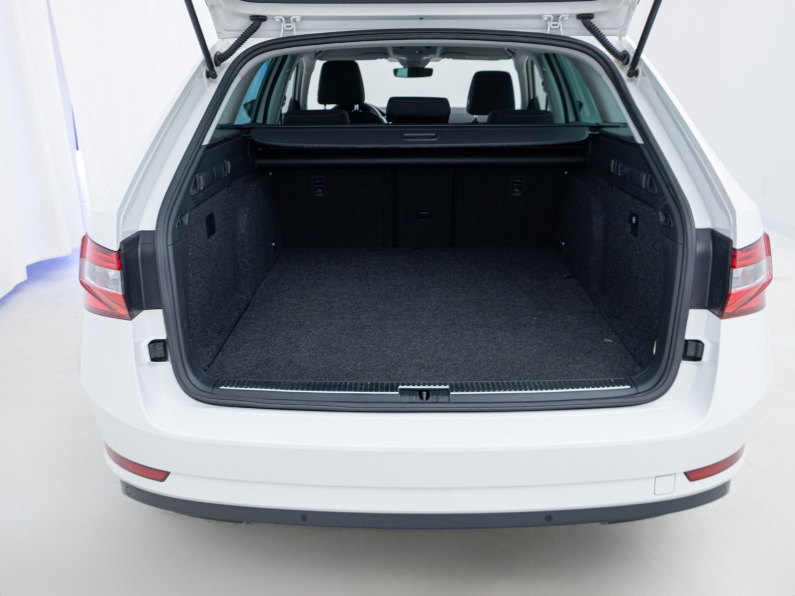 Skoda Superb - Bild 21