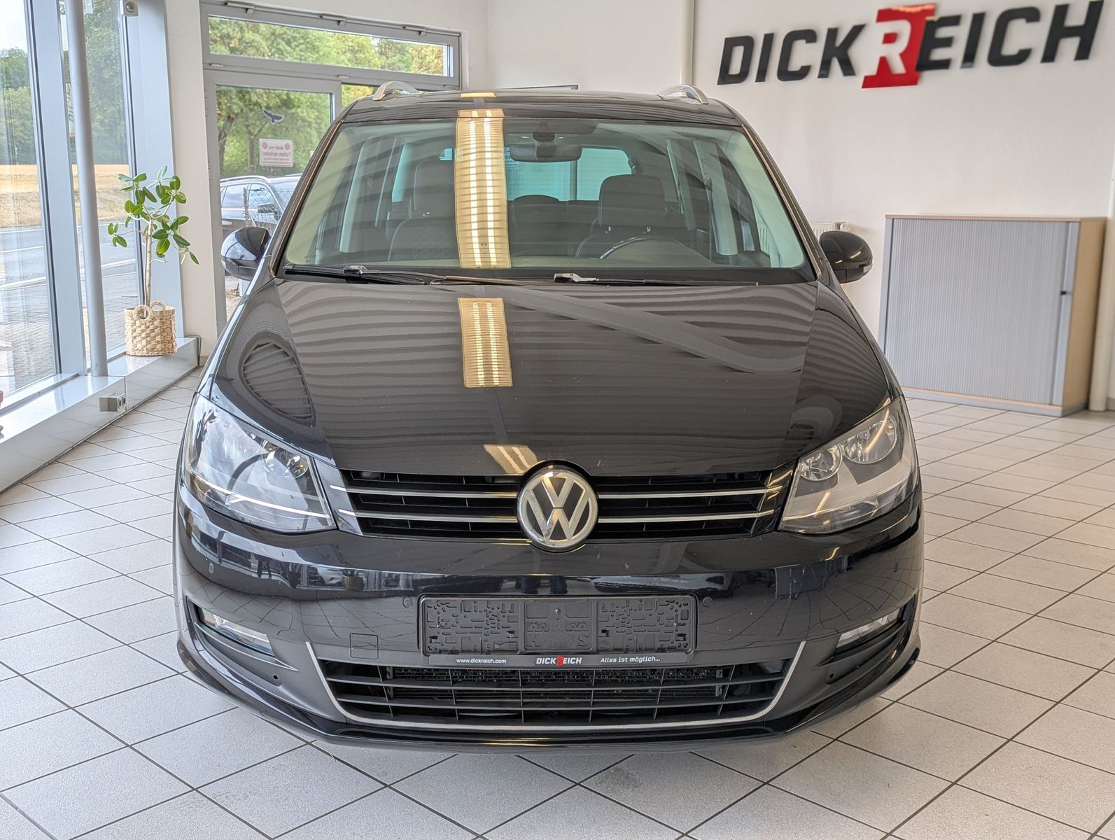 Fahrzeugabbildung Volkswagen Sharan 2.0 TDI DSG Join Pano StHz. 7-Sitze AHK