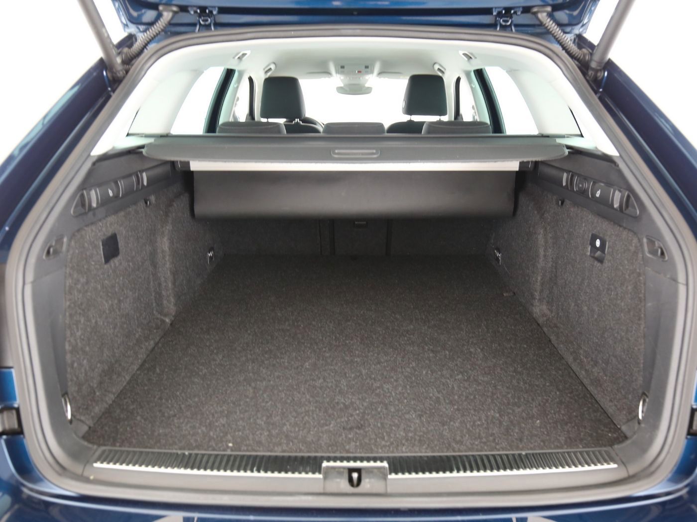 Skoda Superb - Bild 11