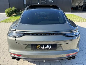 Porsche Panamera - 8