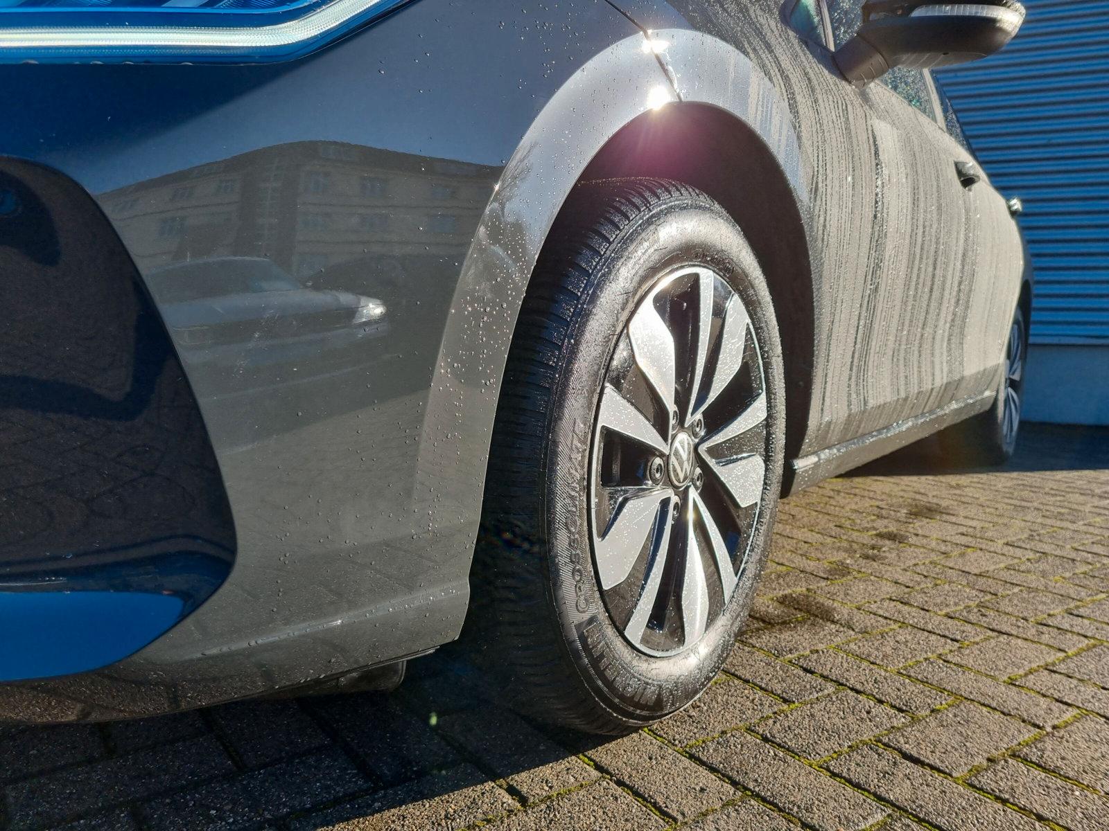 Volkswagen Golf VIII Variant 1.5 eTSI DSG Goal PANO AHK, миниатюра 6