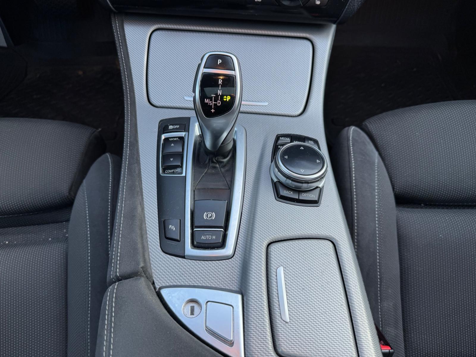 BMW 530 5 Limousine 530 d M-Sport *NAVI*HEAD-UP*BI-X