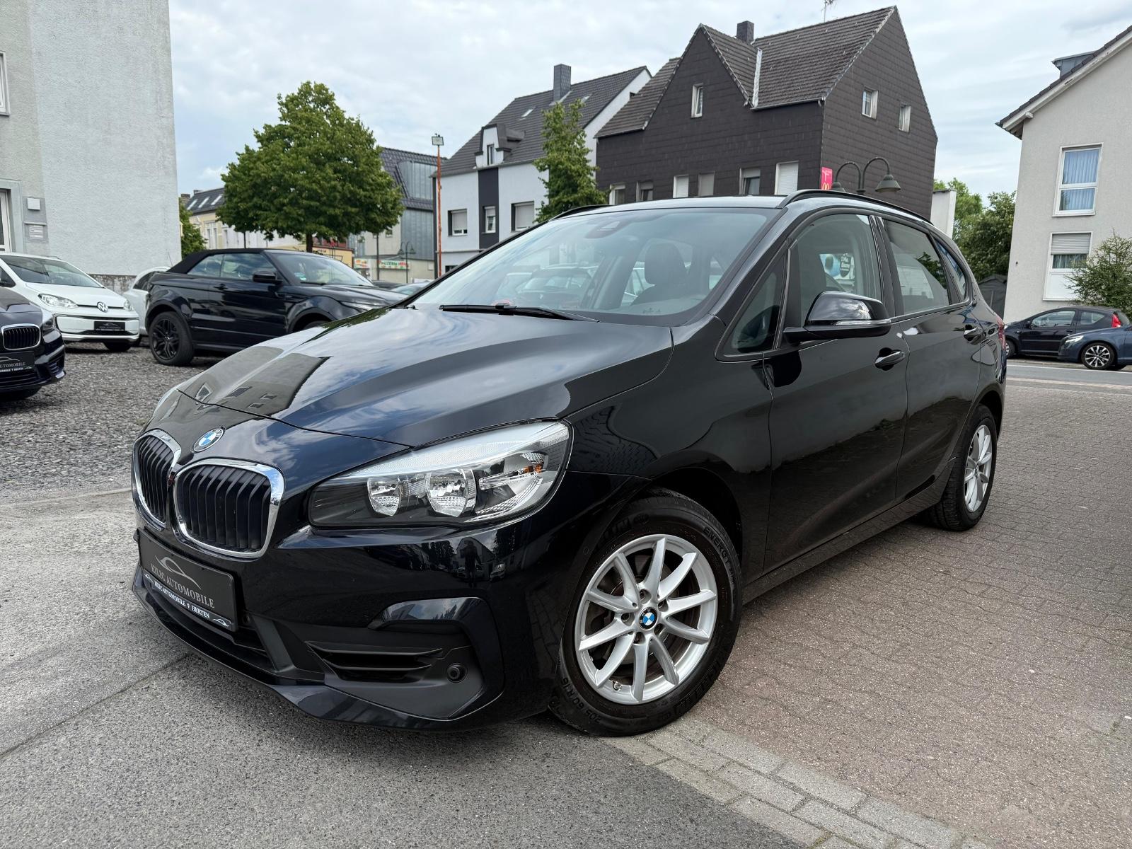 BMW 218 Active Tourer1.Hand Navi Kamera Einparkhilf