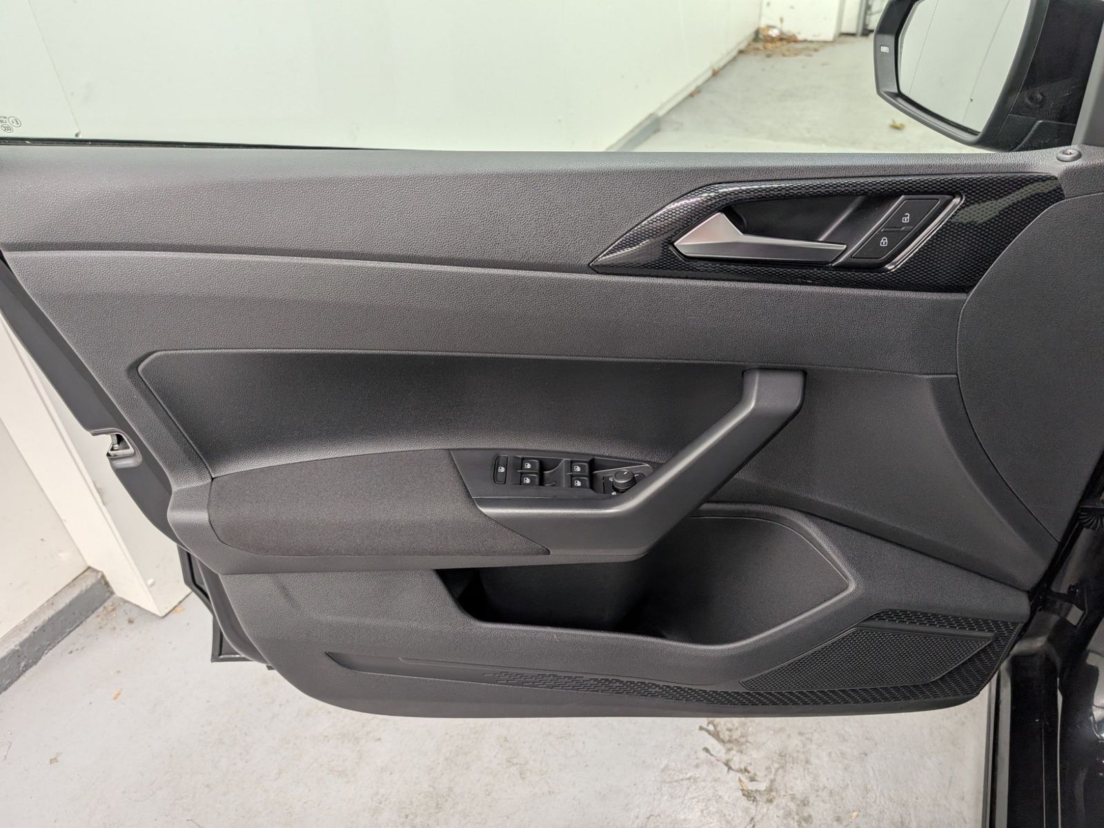 VW Polo 1.0 Life Klimaanlage LED SHZ Allwetter – Bild 31