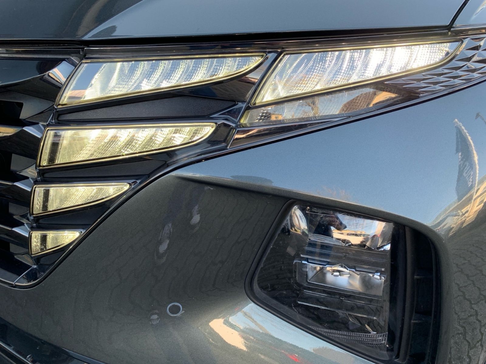 Fahrzeugabbildung Hyundai TUCSON 1.6 T-GDI Trend Hybrid AHK Krell el.HK As